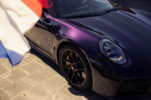 Porsche 911 GTS T-Hybrid Cabriolet meets the Dutch flower fields