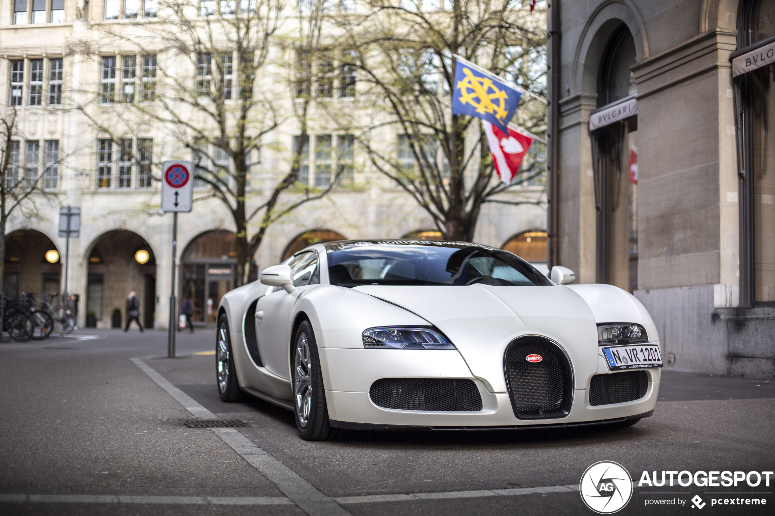 Bugatti Veyron trio meets Rimac Nevera in Monaco