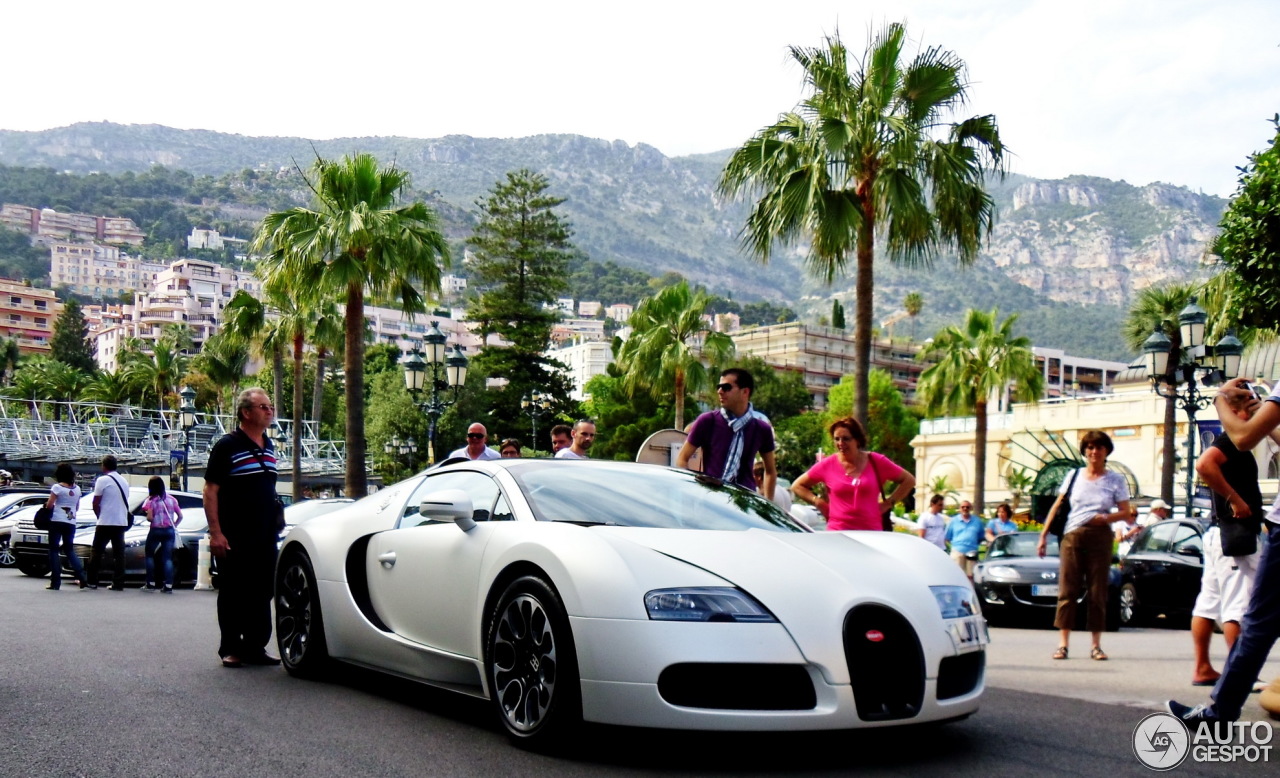 Bugatti Veyron trio meets Rimac Nevera in Monaco